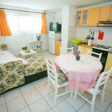 Apartment Apartman Dijana Split